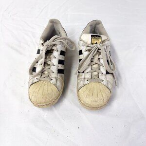 ADIDAS SUPERSTAR SIZE 7 - SOLD AS IS